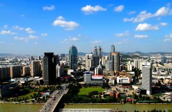 全面推動傳統產業深度轉型高新區沖刺“智造”產業集聚區