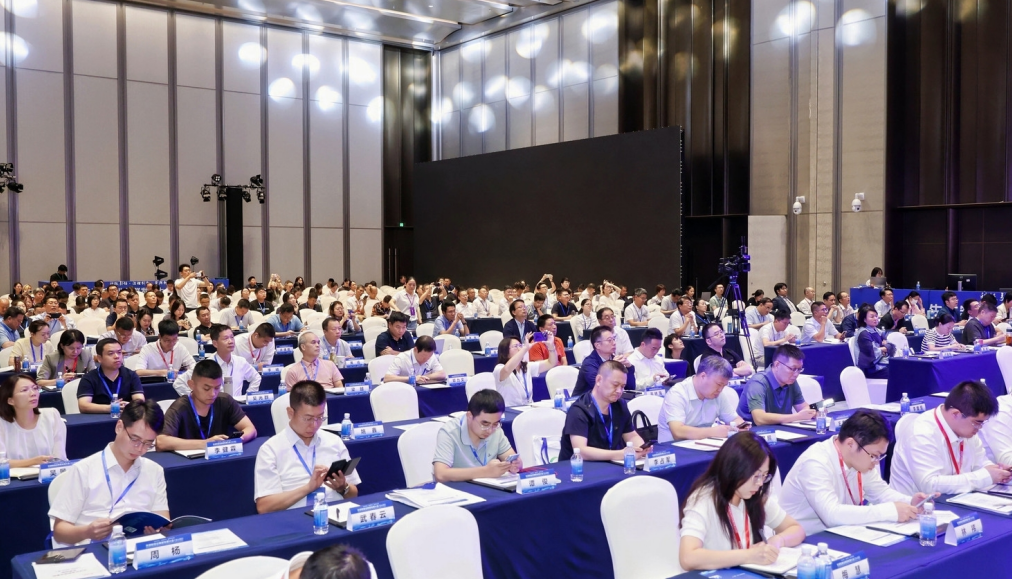 我院受邀參加2025先進(jìn)制造業(yè)集群發(fā)展大會,與50人論壇專家共話世界級集群新未來